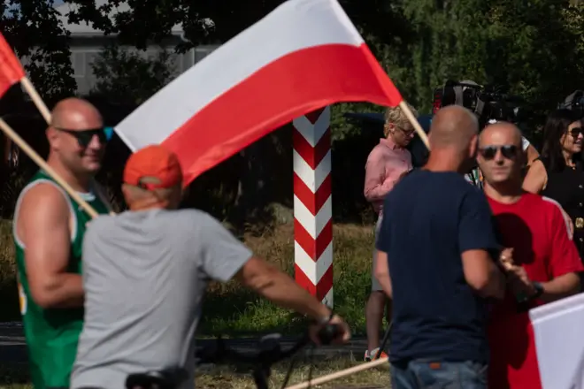 Pikieta zorganizowana przez Ruch Obrony Granic (ROG) na granicy polsko-niemieckiej 