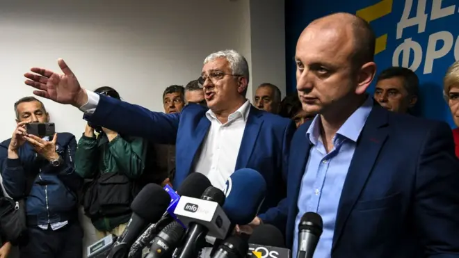 Andrija Mandić (levo) i Milan Knežević (desno) predvode opozicionu koaliciju Demokratski front