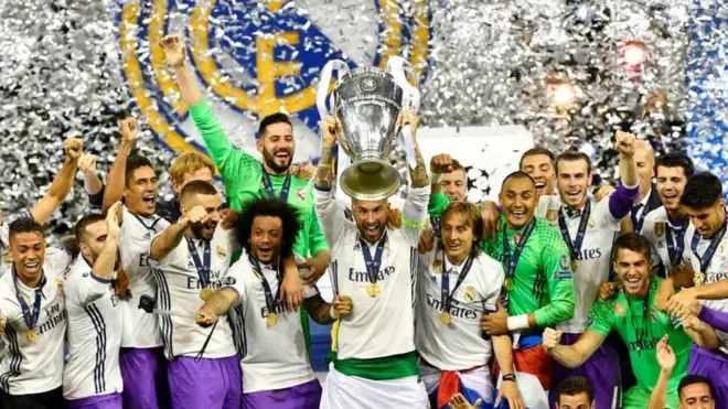 ستاره این بازی کریستیانو رونالدو بود که هم دو گل زد و هم به عنوان بهترین بازیکن میدان انتخاب شد