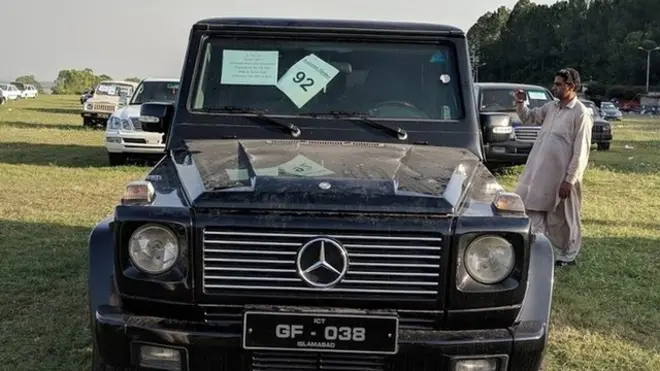 ایک کروڑ 45 لاکھ کی جیپ