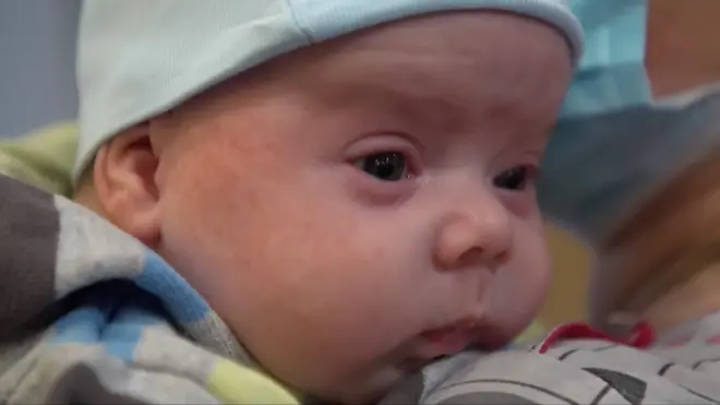 Маля, яке ніколи не бачило маму і тата