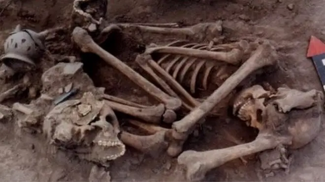 Los arqueólogos analizaron los restos de las víctimas.