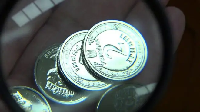 Гривня і дві - як і навіщо з'являються нові українські монети