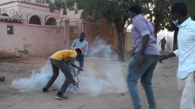 اعتقل المئات خلال المظاهرات التي تطالب باستقالة البشير