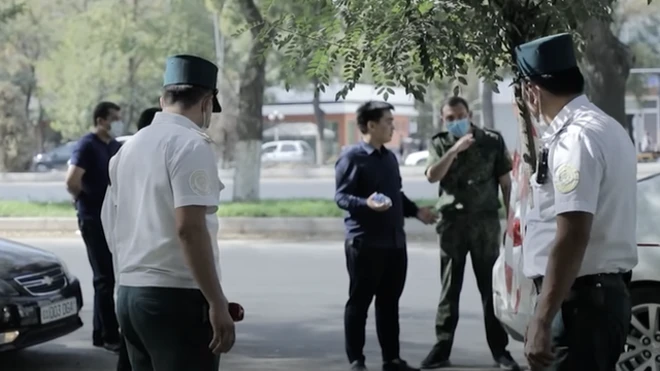 Қалампир журналистлари ва милиция ходимлари