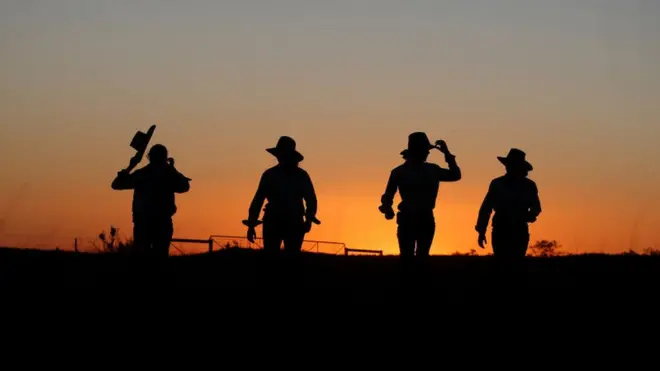 Китайский бойкот австралийской говядины лишил дохода эту семью фермеров из штата Квинсленд. Торговая сделка не исключит такие проблемы в будущем, но призвана смягчить их