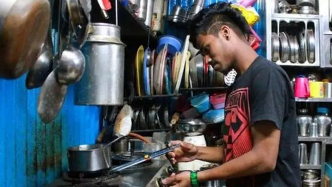 અક્ષયે 2014માં એએફઈના કાર્યક્રમમાં ભાગ લીધો હતો