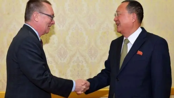 Feltman bertemu dengan pejabat tinggi Korea Utara selama kunjungannya, termasuk Menteri Luar Negeri Korut Ri Yong-ho