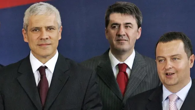 Актери историјског помирења: Борис Тадић (лево) и Ивица Дачић (десно)