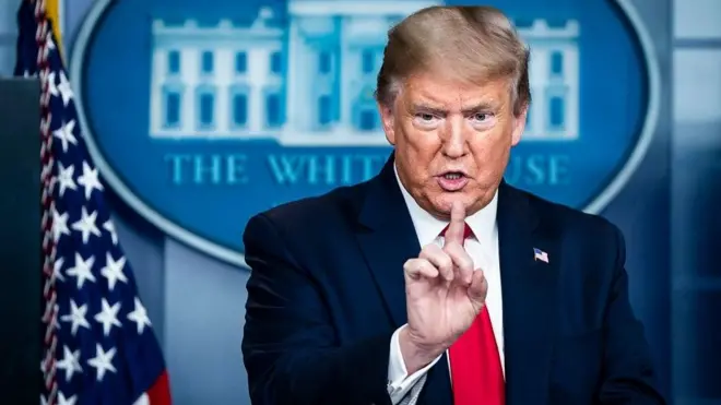 مشادة بين ترامب ومراسلة صحفية حول التعامل مع فيروس كورونا