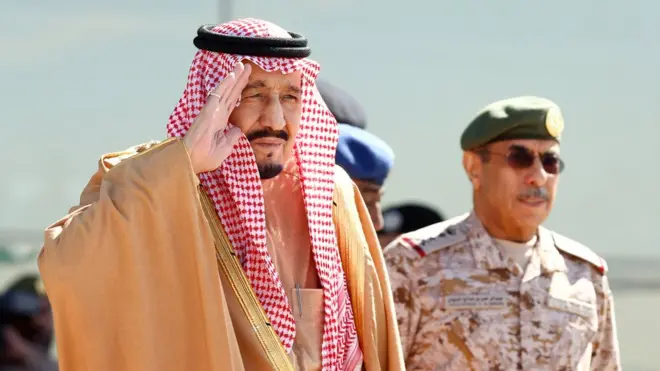 Raja Salman memberikan tambahan gaji dua bulan kepada aparat militer yang berpartisipasi dalam operasi koalisi pimpinan Arab Saudi di Yaman.