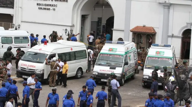 Les églises et les hôtels de luxe sont les endroits visés par les assaillants.