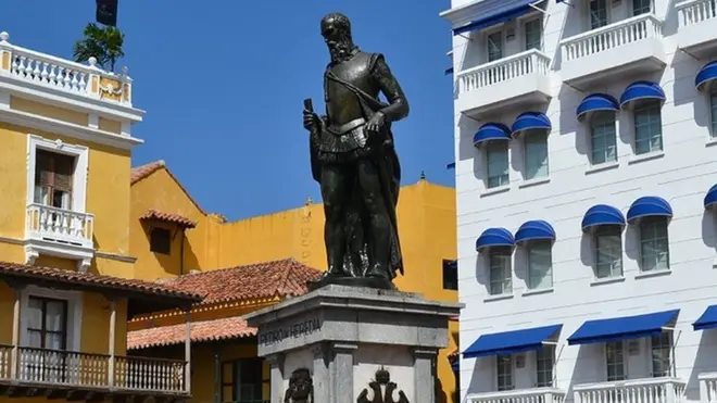 La estatua de Pedro de Heredia está en una de las plazas más céntricas de Cartagena. (Crédito: Instituto de Patrimonio y Cultura de Cartagena)