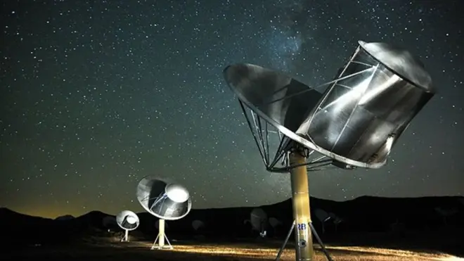 Seth Shostak passou horas no telescópio Allen, na Califórnia, tentando localizar o sinal "Uau", mas não encontrou nada