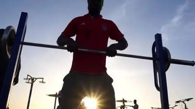 Les amateurs de sport se retrouvent sur la corniche ouest de Dakar