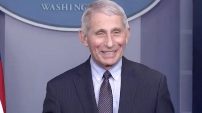 فاوتشي يمزح عن "التحرر" بعد ترامب