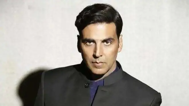 Warar ayaa sheegaya in Akshay Kumar uu dalabaad ka helay dhinaca shirkadda filimada Mareykanka ee Hollywood-ka