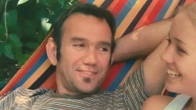 Steve, photographié ici avec sa fille, a été diagnostiqué dépressif à l'âge de 30 ans