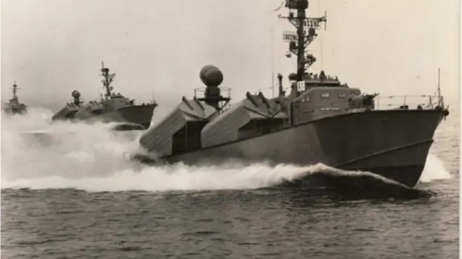 मिसाइल बोट