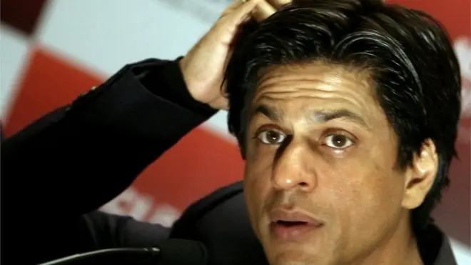 Shah Rukh Khan horay ayaa loogu xiray garoon diyaaradeed oo Maraykanka ku yaalla