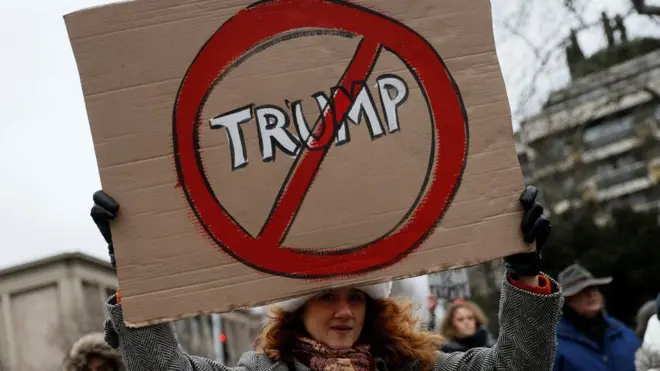 Указ Трампа про заборону імміграції з семи країн викликав бурю протестів у США і за кордоном