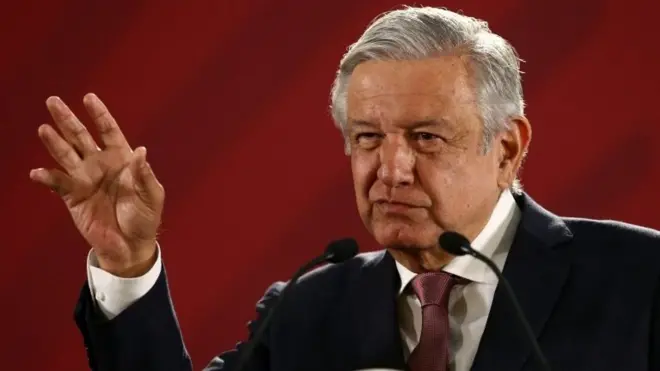 López Obrador quiere congelar la reforma educativa de Peña Nieto.