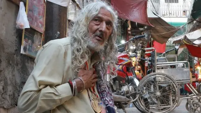 بی بی پاک دامن تمام مسالک کے لیے متبرک مقام تصور کیا جاتا ہے۔ تاثر یہ ہے کہ یہاں چھ مقدس بیبیوں کی قبریں واقع ہیں۔ وہ بیبیاں کون ہیں اس کا کوئی مستند تاریخی حوالہ نہیں ملتا۔