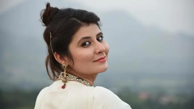 په رښتيا خپلو خلکو ته چوپړ او د خپلو وگړو په منځ کې ژوند خوندور وي