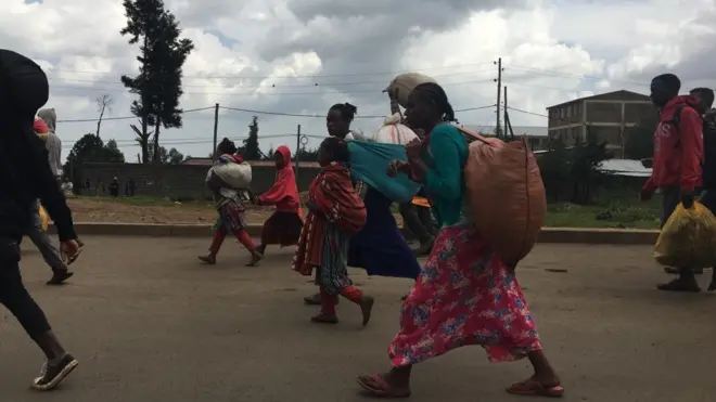 ከተፈናቃዩቹ ህፃናትና አዛውንት ይገኙበታል