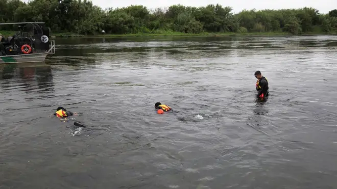 Menina desapareceu no Rio Grande quando mãe tentava cruzar a fronteira para os EUA