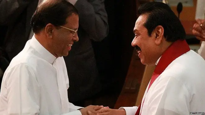 බලකාමයෙන් මත්වූ ඇතැමුන් පාර නොදැන පාරේ ඇවිද ගියත් ඉතා සිහිබුද්ධියෙන් සහ සංයමයෙන් යුතුව රට ගොඩනැගීමට කැපවෙනවා - ජනපති