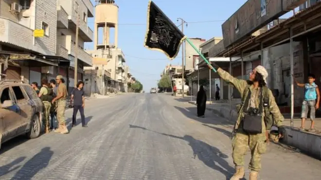 Mid ka mid ah dagaallamayaasha kooxda Jundul-Aqsa