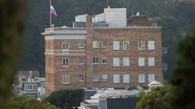 Konsulat di San Fransisco merupakan satu dari empat konsulat Rusia di AS.