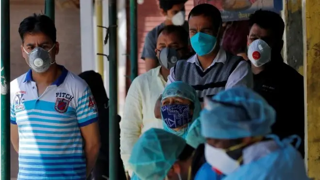 کشمیر میں چند روز قبل کورونا سے متاثرین کی تعداد دو ہزار سے کم تھی جبکہ یہی تعداد اب چار ہزار سے زیادہ ہو چکی ہے