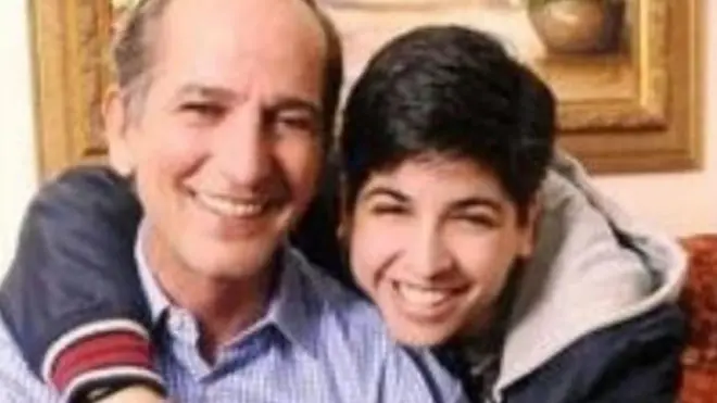 هشام سليم مع ابنه نور