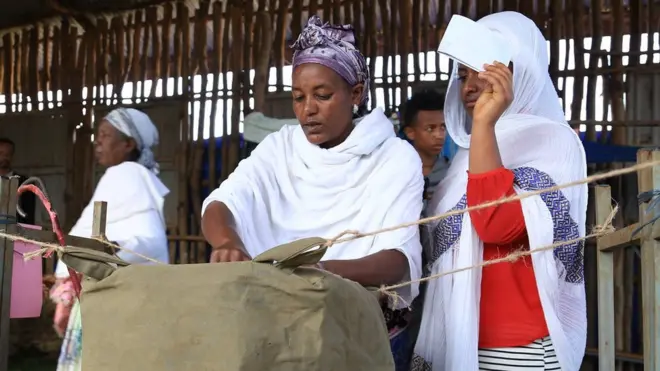 Kenninsa sagalee rifarndamii uummata qimaanti