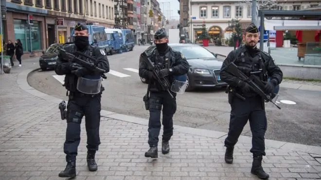 پلیس در استراسبورگ وضعیت امنیتی برقرار کرده است