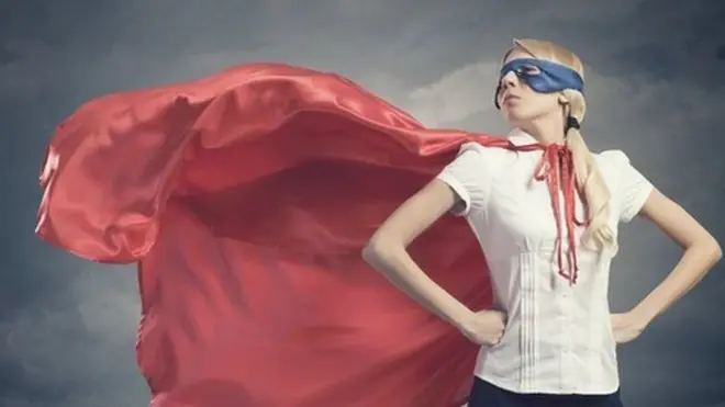 La dinámica de género transforma el mundo real y revela aspectos que damos por sentado sobre la relación entre los sexos.