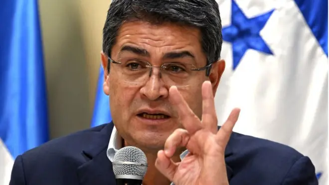 Hernández se convirtió en presidente de Honduras en enero de 2014 y se presentó a una polémica reelección en 2017.