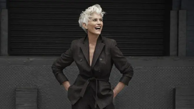 "Молодые модели восхищаются моей работой, это дает им надежду на будущее. Мой хештег - #ятольконачинаю", - говорит Мейе Маск