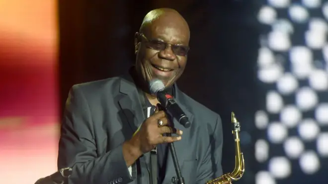 Le saxophoniste Manu Dibango est mort à 86 ans des suites du Covid-19