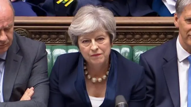 Дедалі більше британців втрачають віру у те, що Тереза Мей може провести успішні переговори з Євросоюзом щодо "брекзиту", пише Daily Mirror