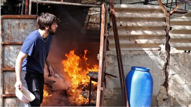 فلسطيني في الضفة الغربية