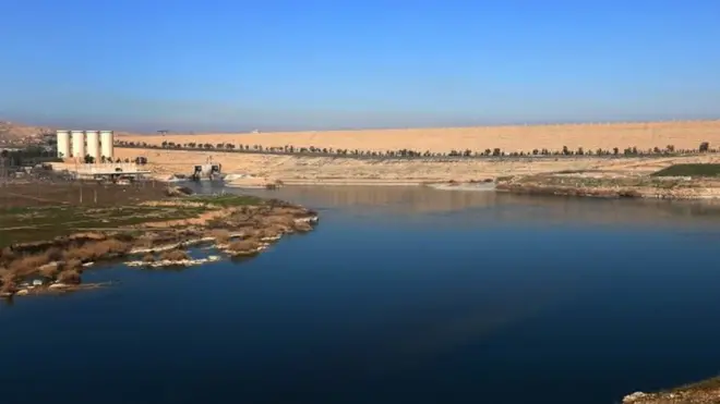 كان على متن السفينة 14 بحارا