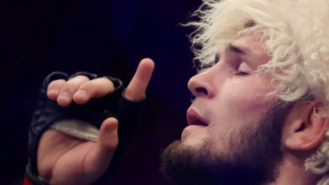 لا يخفي حبيب محمدوف التزامه بالدين الإسلامي