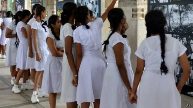 පාසල් ළමුන්