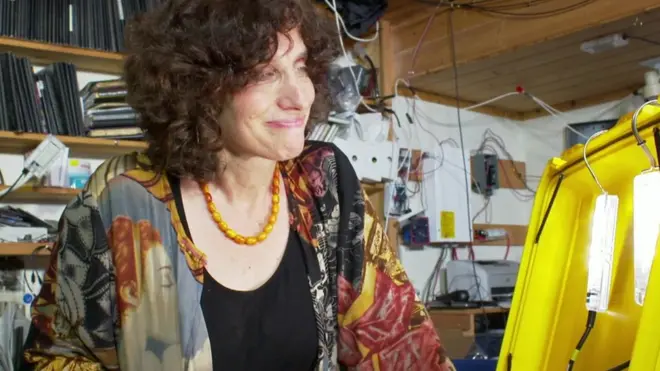 સોલર સૂટકેસ વિકસાવનારા ડૉ. લૌરા