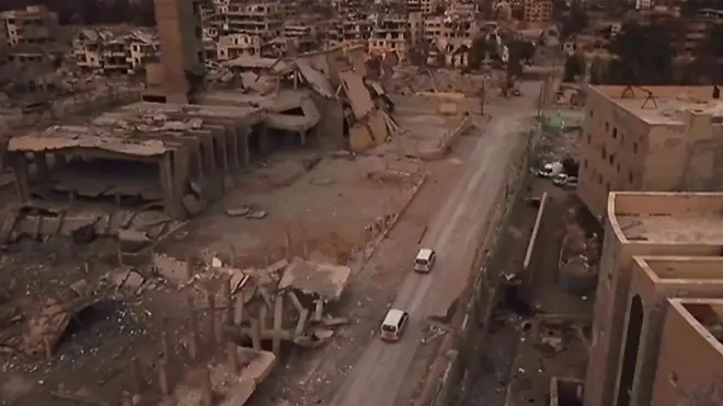 IS「首都」の奪還　戦闘員撤退めぐる裏取引が明らかに