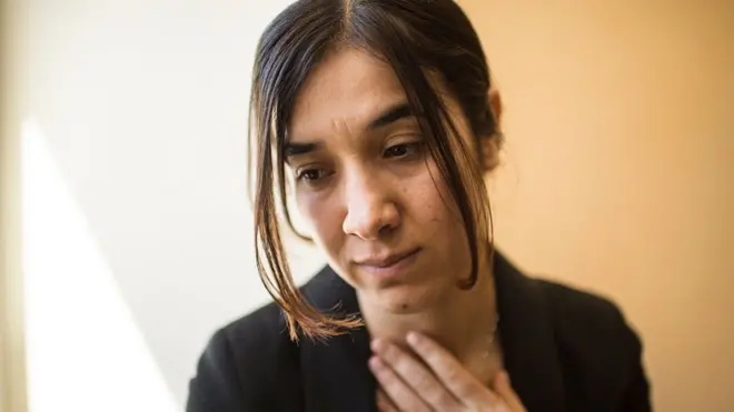 Nadia Murad estuvo secuestrada por combatientes de Estado Islámico durante tres meses, en los que sufrió situaciones "inimaginables".