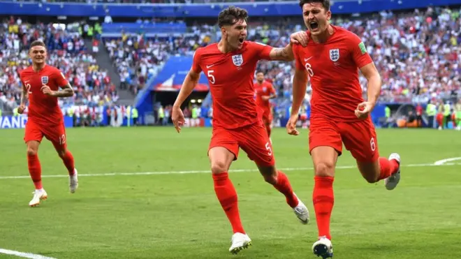 Bek tengah Inggris, Harry Maguire, membobol gawang Swedia dengan tandukan kepalanya di menit 31.